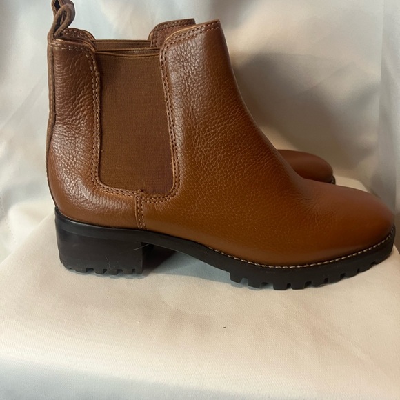 Talbots Brown Ankle Boots with Elastic Panels New - Picture 5 of 7